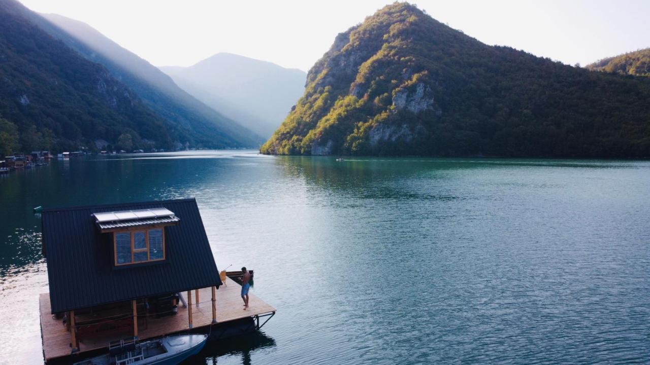 Lake House Perucac Rastiste Exteriér fotografie