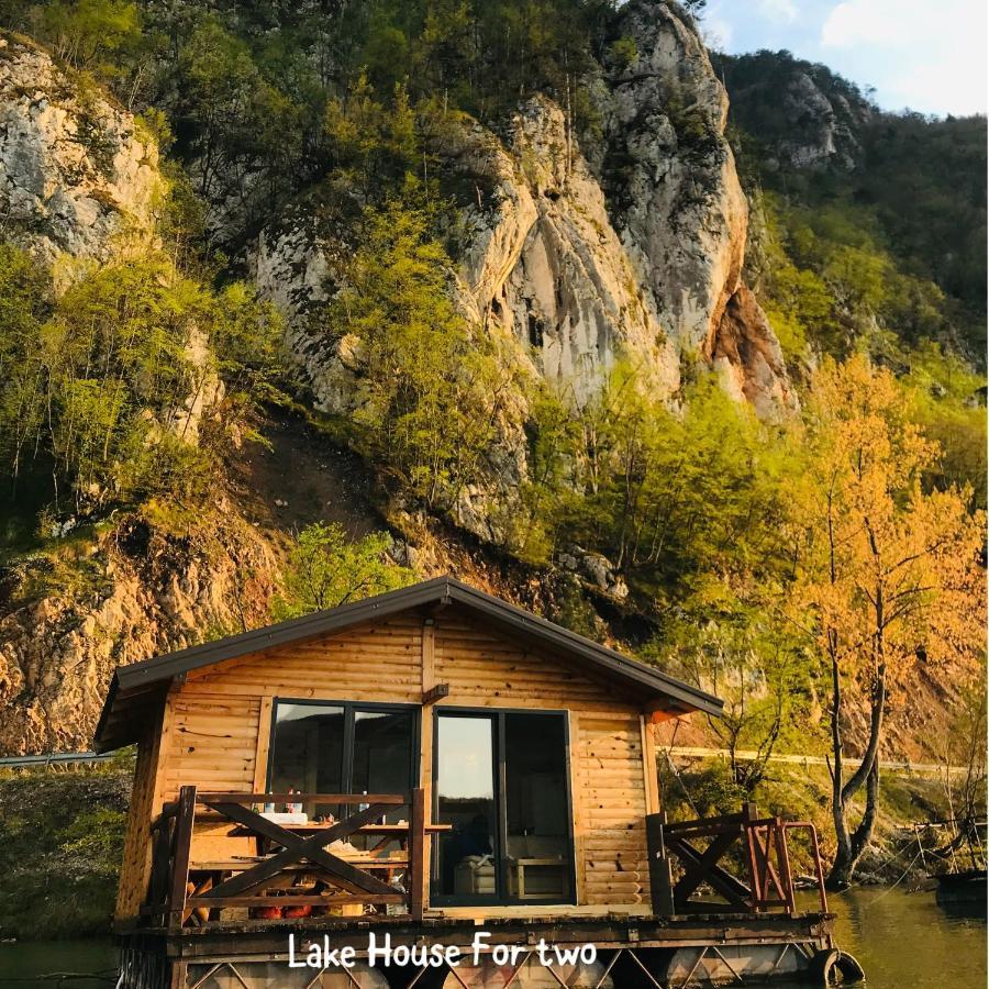 Lake House Perucac Rastiste Exteriér fotografie